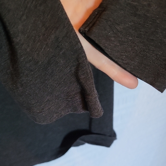 Vince Gray Long Sleeve Top - Picture 4 of 5